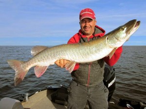 Mario et son maskinongé de 44".