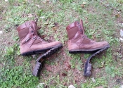 Les bottes à mon père n'ont pas survécues au voyage...