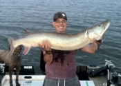 51 3/4" P.B. une soirée de 4 beau muskies! (1er juillet)